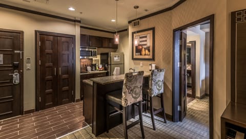 Suite, 1 Bedroom, Kitchen | Private kitchen | Full-size fridge, microwave, stovetop, dishwasher