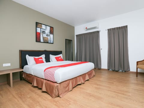 Deluxe Double Room | Desk, soundproofing, WiFi (free), bed sheets