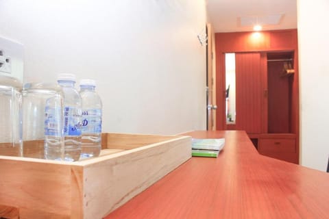 Desk, blackout drapes, soundproofing, free WiFi