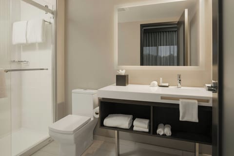 Luxury Suite, 1 Bedroom, Balcony | Premium bedding, down comforters, pillowtop beds, in-room safe