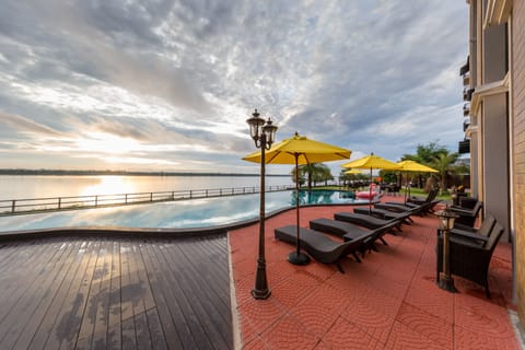 Outdoor pool, sun loungers