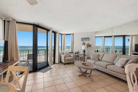 Living room, view of balcony and ocean