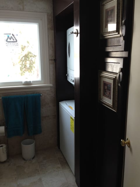 Linen Closet with Washer / Dryer 