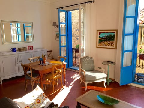 Morning light pours into the grand main living room / kitchen /  dining room.
