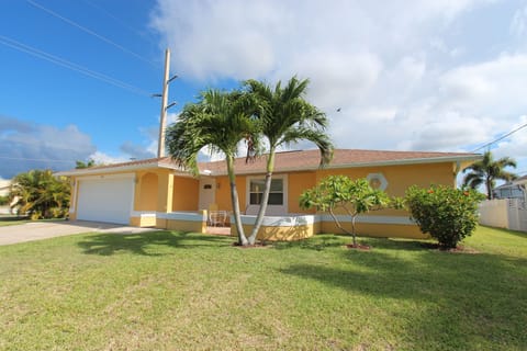 Vacanza Rentals - Villa Bonita front entrance