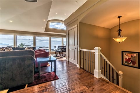 Private Elevator! Luxury at the Beach. Located where the Pacific meets the Bay.