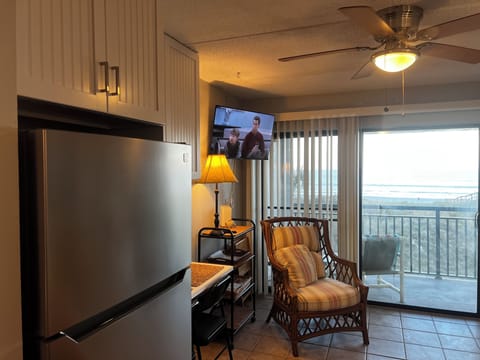 Wow, a full-size refrigerator? Yes. 