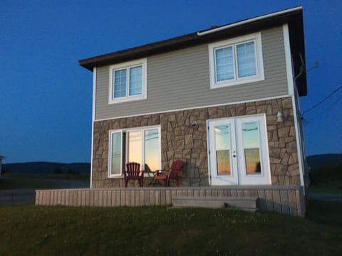 15662 Cabot Trail Road 
