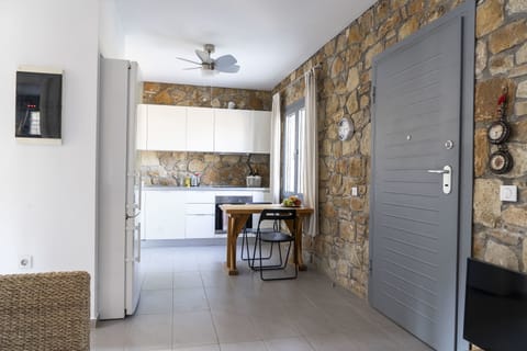 Kitchen and indoor dining. Photo by Barbara Werren.