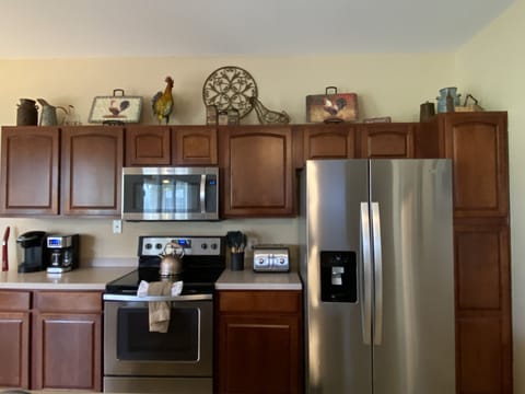 Kitchen Well Stocked with Pans, Croc Pot, Blender, Dishes
