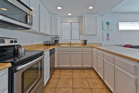 Large Kitchen - All Stainless Steel Appliances
