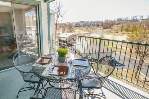 View of the 16th Green of Thousand Hills golf course from the deck.