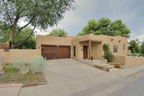 View of Casa Bonita from Palace Ave. Short walk to center of Santa Fe. 
