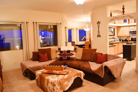 SW STYLE combined w OUTSTANDING Views |  Mountains by Day & City by Night:)