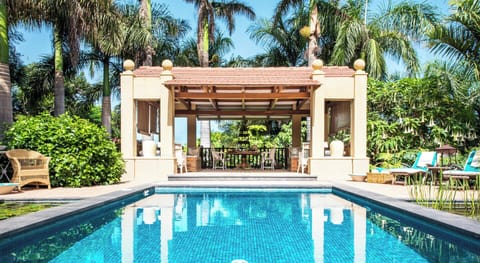 Gorgeous finca with pool and sea views