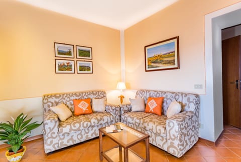 Mandorlo apartment
Monti 1824
www.monti1824.com