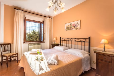 Mandorlo apartment
Monti 1824
www.monti1824.com