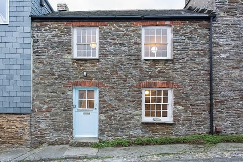 Park directly in front of the cottage on this quiet street