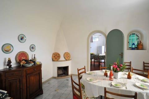 Dining room - 10-seats-table