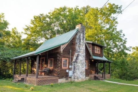 The Cabin in Summer (2)