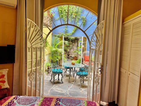 Suite, Private Bathroom (Casa Contenta Girosal Suite) | Terrace/patio