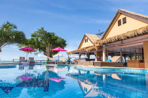 Outdoor pool, pool umbrellas
