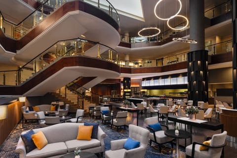 2 bars/lounges, gastropub