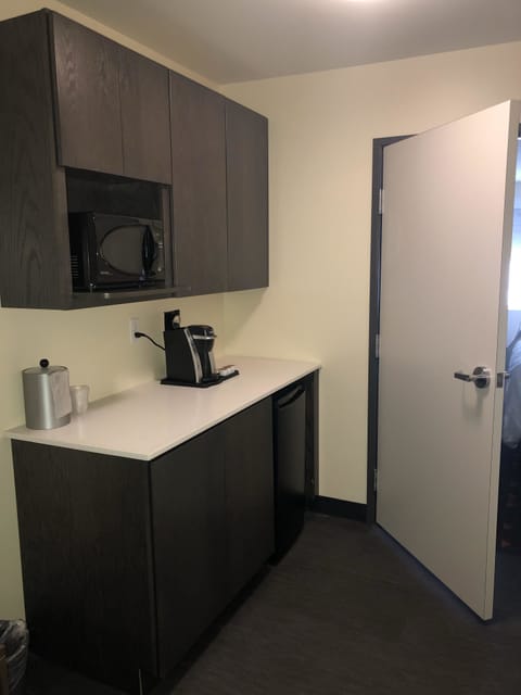 Premium bedding, down comforters, pillowtop beds, in-room safe