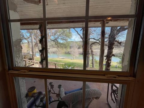 Ab3165c2 3f69 46d2 a629 df91ce91606b