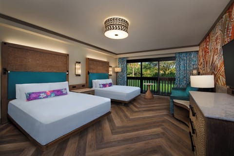 Hypo-allergenic bedding, in-room safe, desk, iron/ironing board