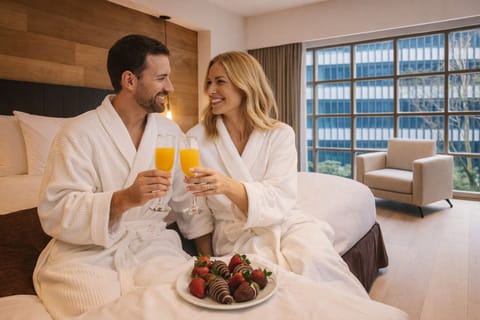 Junior Room | Premium bedding, down comforters, Select Comfort beds, in-room safe