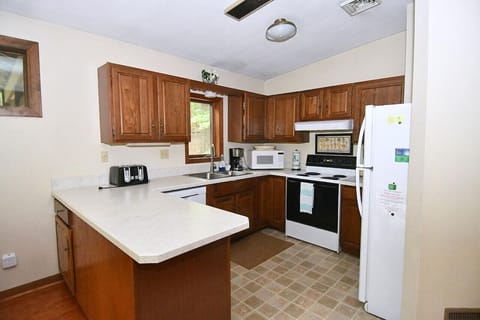 Fully stocked kitchen ready for your favorite recipes