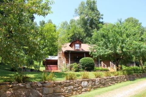 Bison Escape....a great place to relax & unwind!