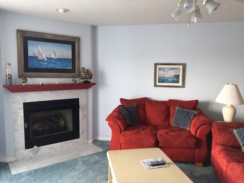 Family room that overlooks the main channel.  Flat screen tv and free wifi.