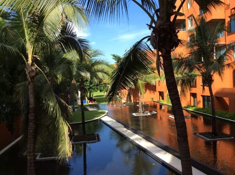 3 outdoor pools