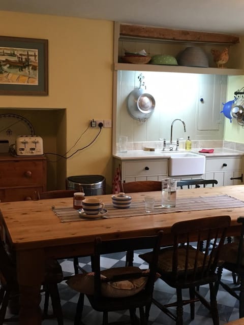 Main kitchen


