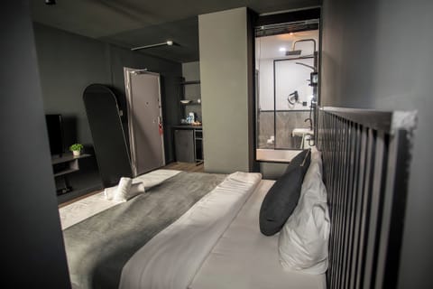 Jakuzili Oda | Iron/ironing board, free WiFi, bed sheets