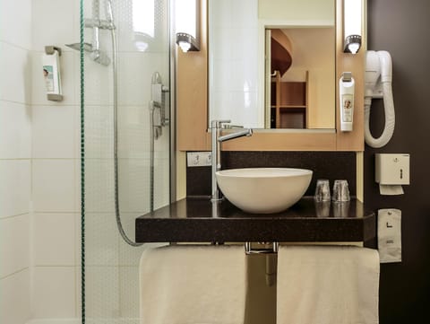 Standard Double Room, 1 Double Bed | Desk, iron/ironing board, free WiFi, bed sheets