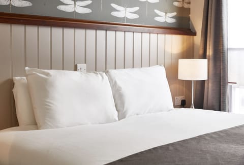 Double Room | Desk, blackout drapes, iron/ironing board, free WiFi