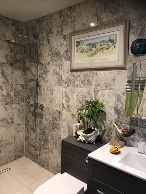 Premium Double Room (Ensuite )