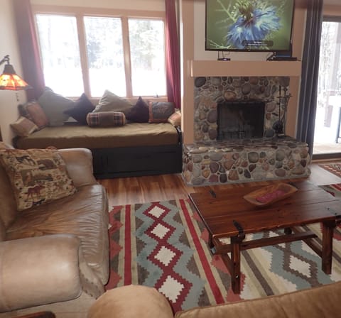 Cozy fireplace, 4K Ultra HD smart TV  and high speed wireless internet