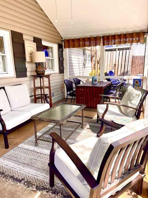 300 square foot screened patio.  Great for dinner outside or just relaxing.