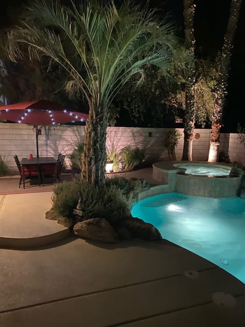 Heated pool and spa!!