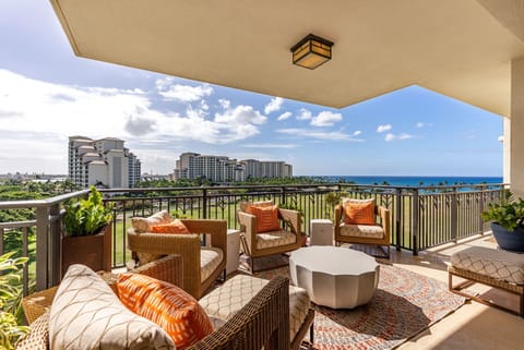 View of the Pacific Ocean from our very spacious lanai