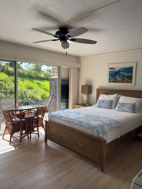 Queen bed