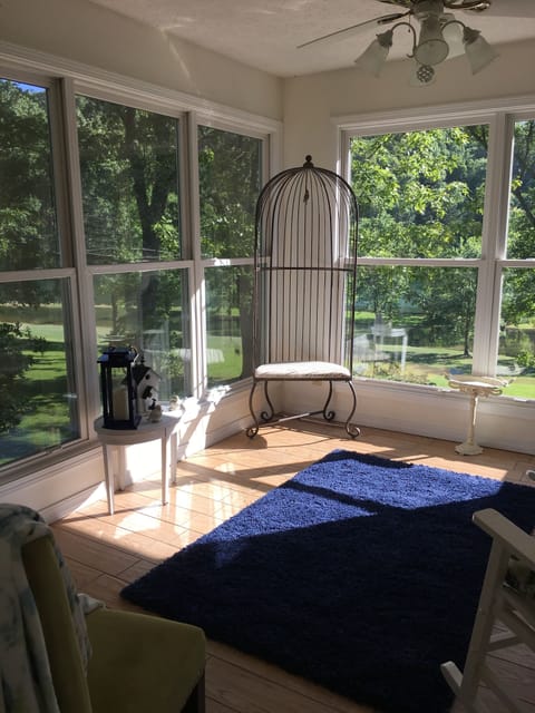 Upstairs Sunroom Pic 3
