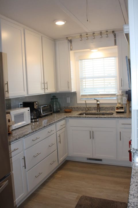 PREP KITCHEN (Remodeled for 2018) FULLY STOCKED
