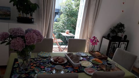 In-room dining