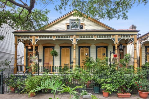 Angelica's Creole Cottage