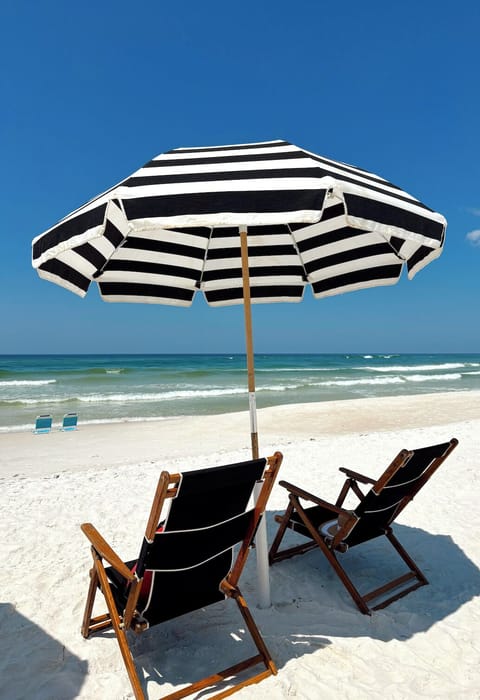 Beach: 3 minute walk